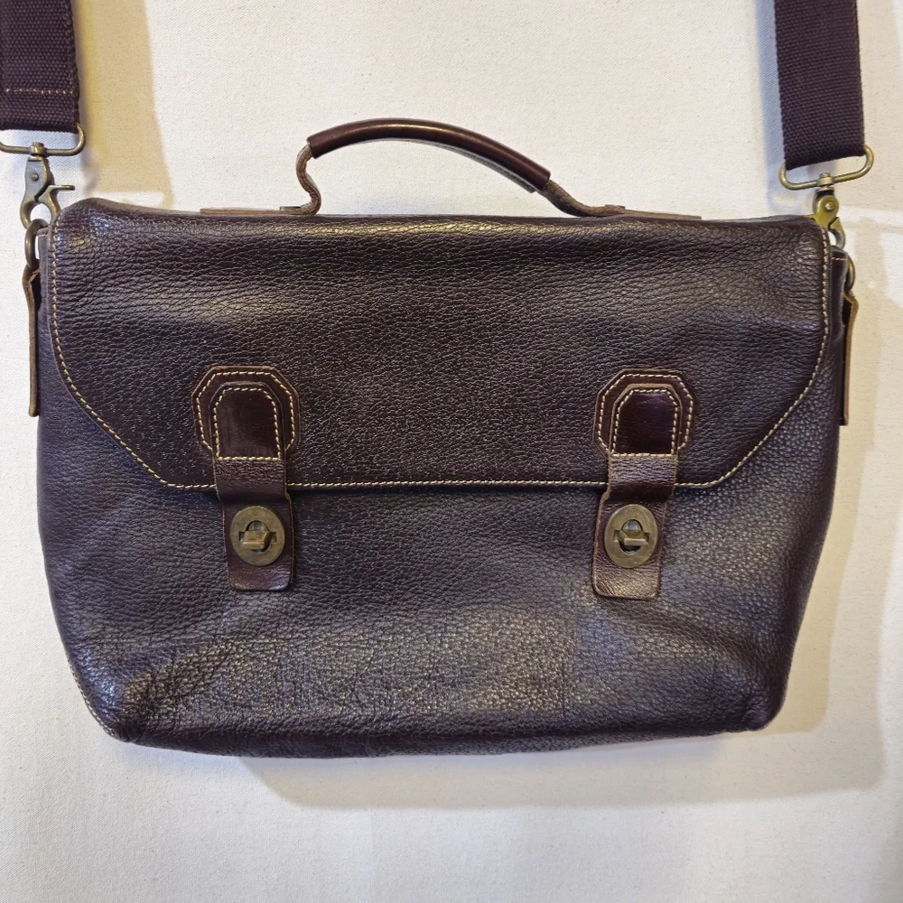 Classic Brown Leather Men's Messenger Bag